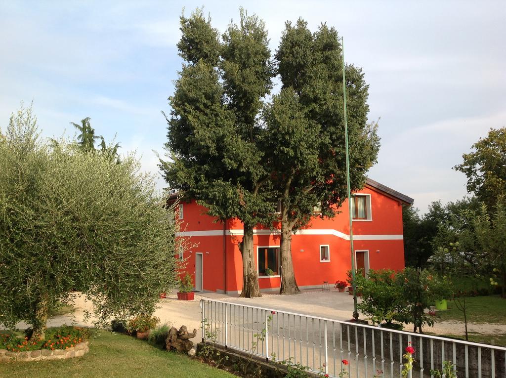 Agriturismo Ca' La Pergola Lugagnano Exterior photo